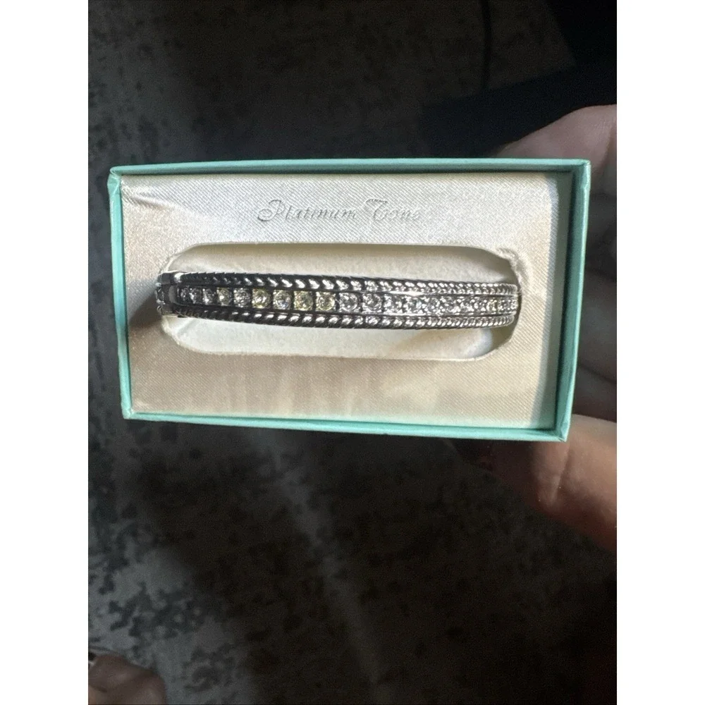Platinum Tone Crystal Rhinestone Hinged Bangle Bracelet Silver Elegant Sparkly